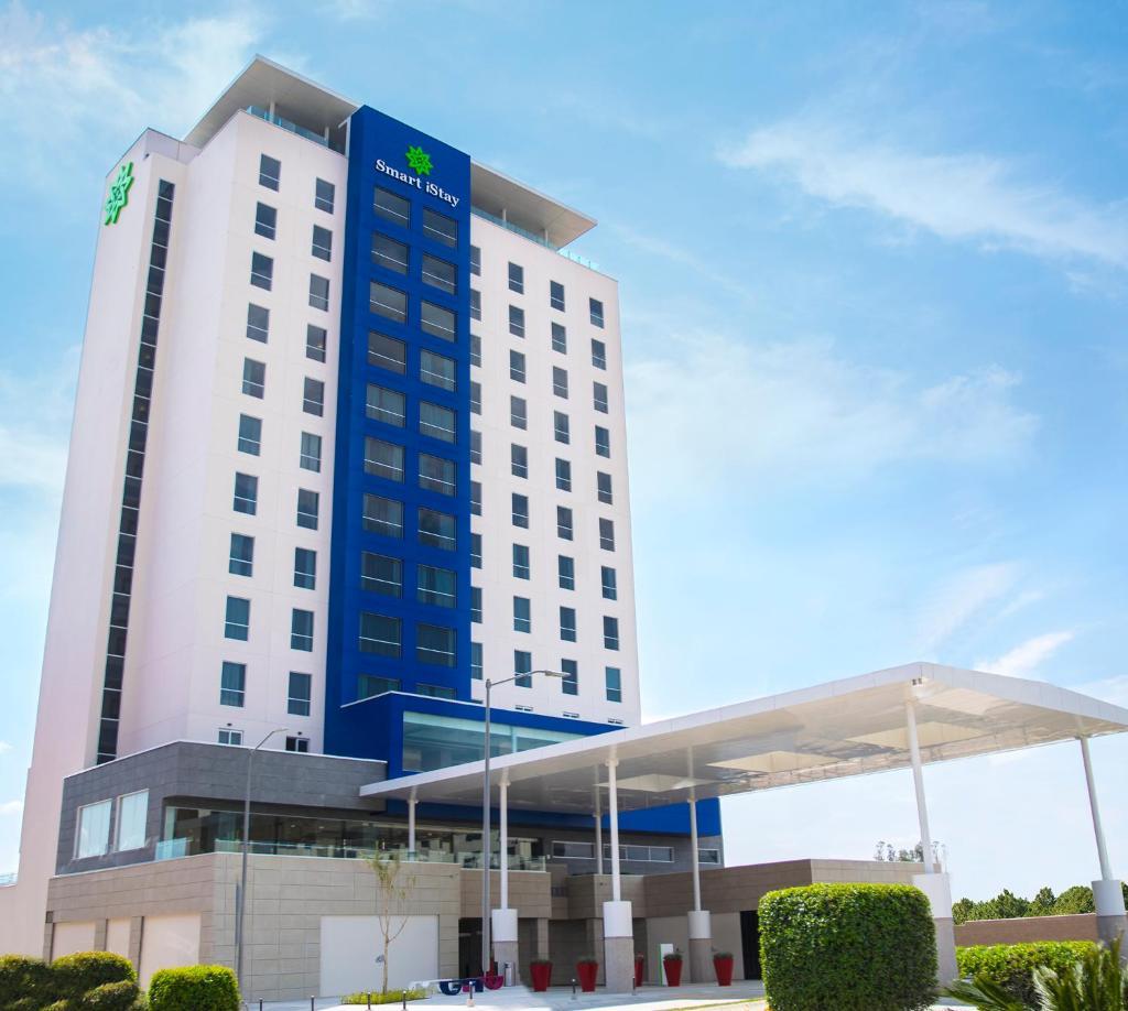 Hilton Garden Inn Silao Aeropuerto Bajio ภายนอก รูปภาพ