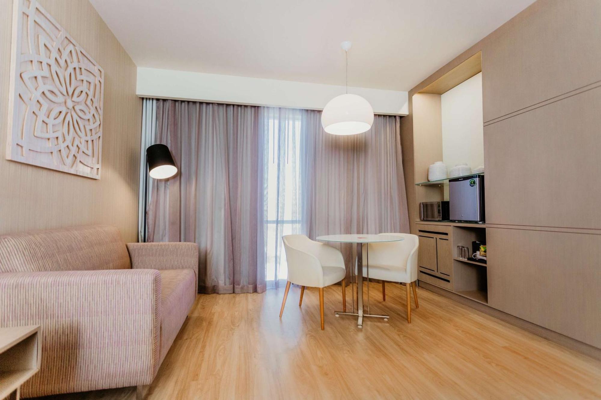 Hilton Garden Inn Silao Aeropuerto Bajio ภายนอก รูปภาพ