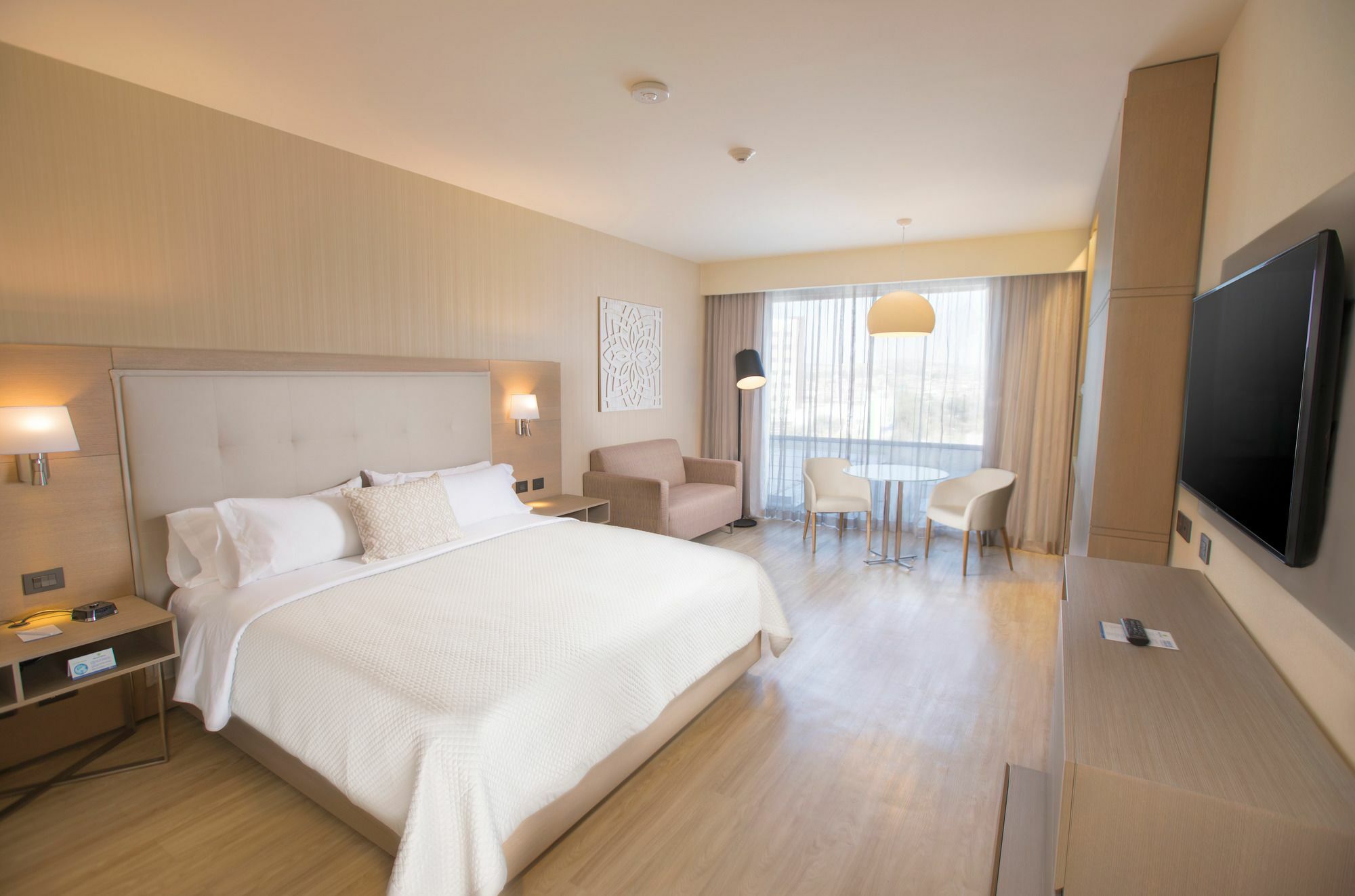 Hilton Garden Inn Silao Aeropuerto Bajio ภายนอก รูปภาพ